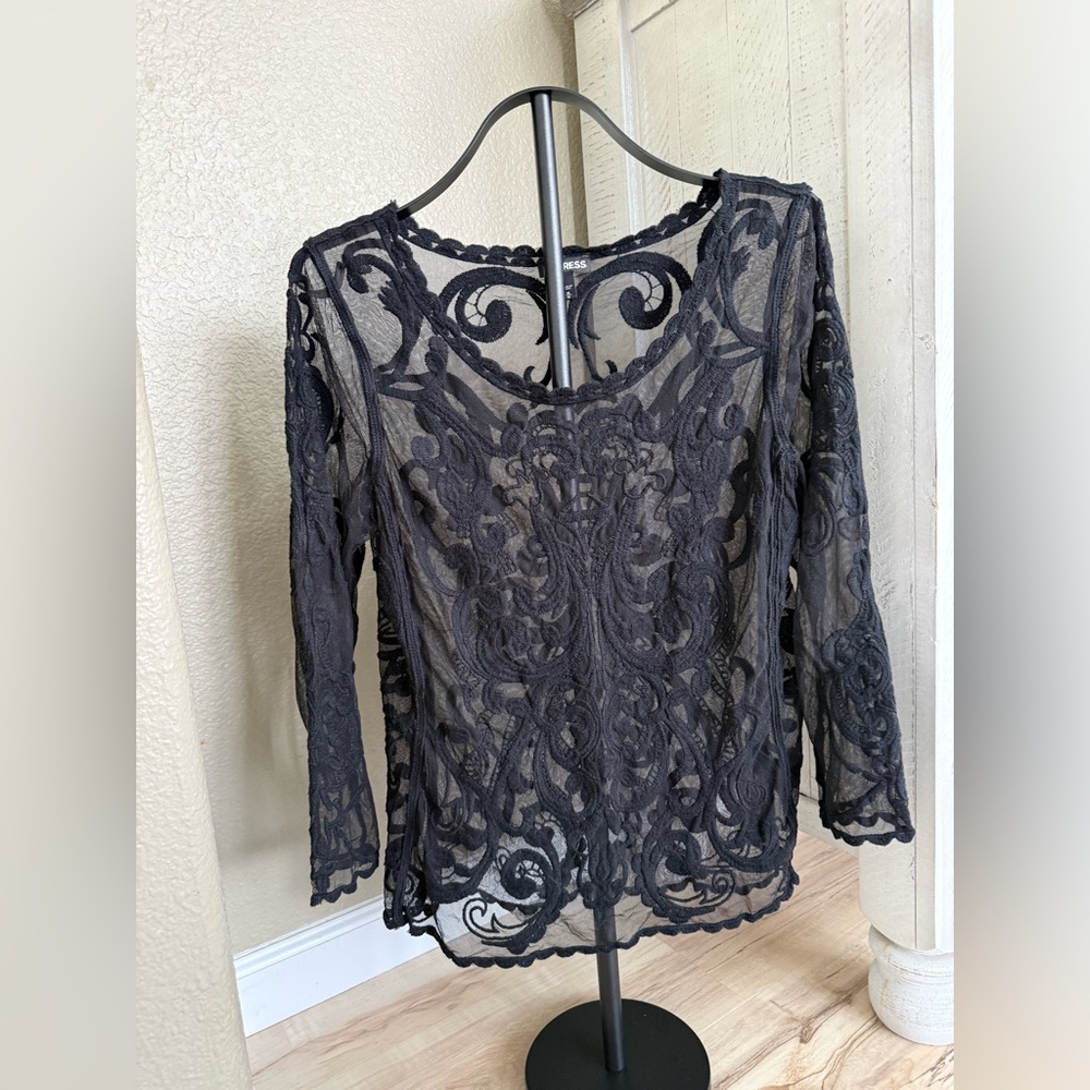 Express Black Sheer Lace Blouse - Picture 2 of 10